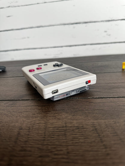 Gameboy Pocket Color HMDI Out Q5 IPS DMG colorway with usbc rechargeable battery