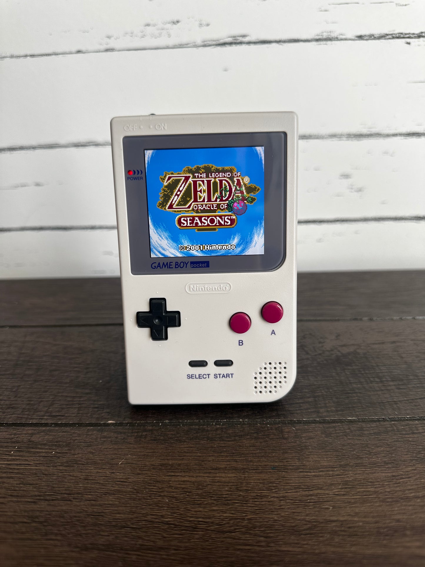 Gameboy Pocket Color HMDI Out Q5 IPS DMG colorway with usbc rechargeable battery