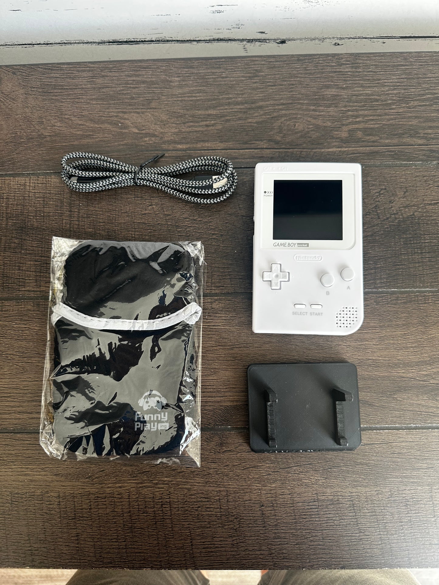 Gameboy Pocket Color Q5 IPS White Out with usbc recharge mod