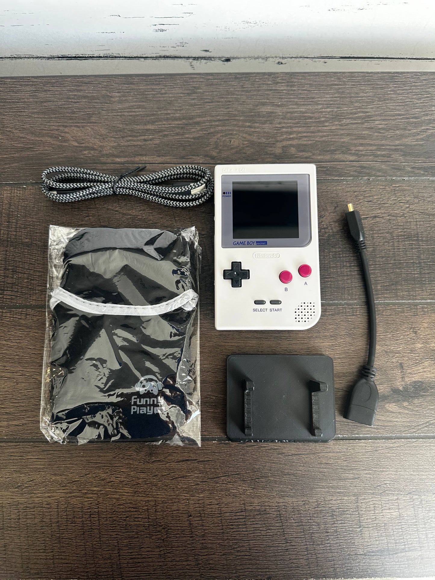 Gameboy Pocket Color HMDI Out Q5 IPS DMG colorway with usbc rechargeable battery